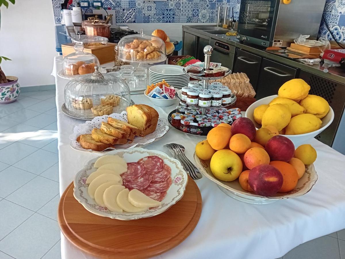 La Pergola Del Torchio Bed & Breakfast Иския Екстериор снимка
